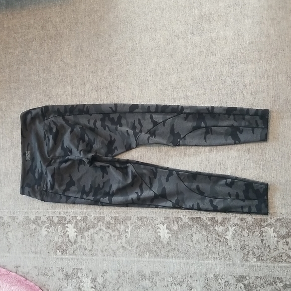 Pink Camo Leggings - Picture 5 of 7